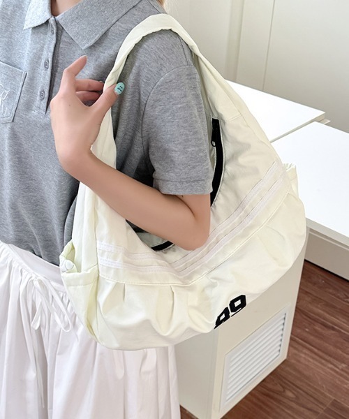 Teem Store(チームストア)の「スポーティ2ライントートバッグ(トートバッグ・レディース・レッド/ホワイト/ブラック・F)」の12枚目の写真