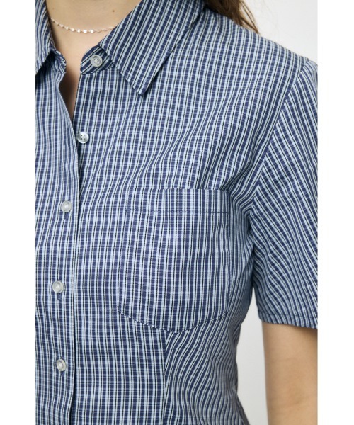 MOUSSY(マウジー)の「PLEATED SHIRT ミニドレス(ワンピース・レディース・オフホワイト/ベージュ系その他/ダークネイビー/ブルー系その他・1/2)」の19枚目の写真