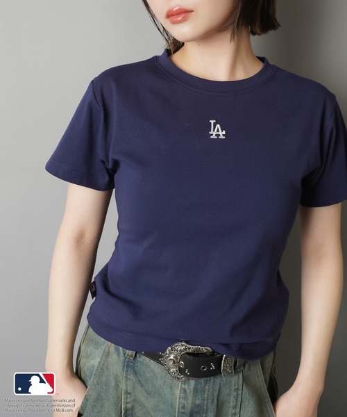 MLB(メジャーリーグベースボール)の「【MLB/メジャーリーグベースボール】半袖ピタカットソー/ワンポイント(Tシャツ/カットソー・レディース・ブラック/ネイビー/オフホワイト・ONESIZE)」の11枚目の写真