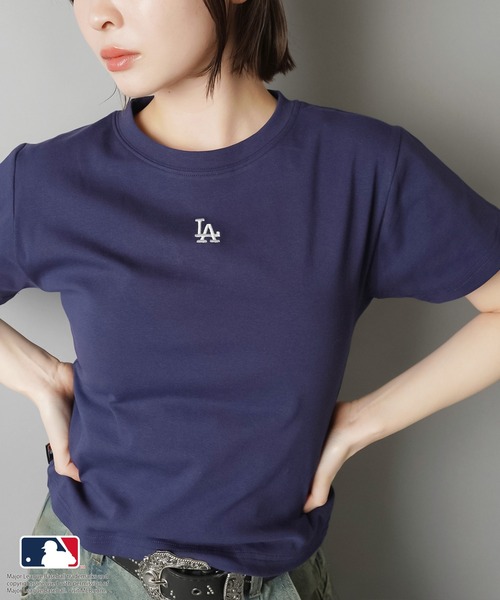 MLB(メジャーリーグベースボール)の「【MLB/メジャーリーグベースボール】半袖ピタカットソー/ワンポイント(Tシャツ/カットソー・レディース・ブラック/ネイビー/オフホワイト・ONESIZE)」の12枚目の写真