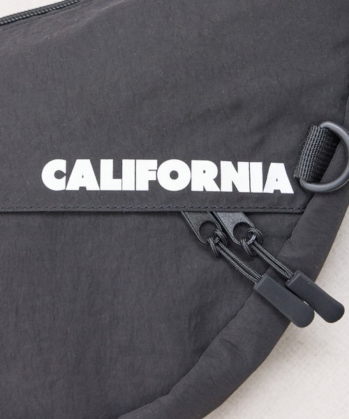 MEI（メイ）の「ST: MEI メイ　BOTTOM LINE SHOULDER ボディバッグ ウエストポーチ ボトムラインショルダー（ボディバッグ/ウエストポーチ・レディース・ブラック/ベージュ/ライトグレー・FREE）」の9枚目の写真