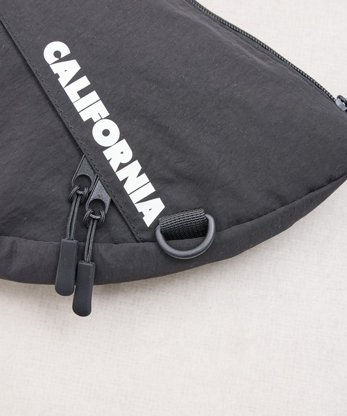 MEI（メイ）の「ST: MEI メイ　BOTTOM LINE SHOULDER ボディバッグ ウエストポーチ ボトムラインショルダー（ボディバッグ/ウエストポーチ・レディース・ブラック/ベージュ/ライトグレー・FREE）」の10枚目の写真