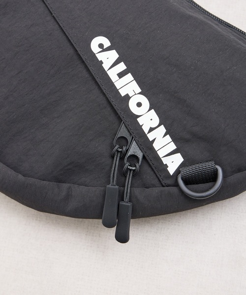 MEI（メイ）の「ST: MEI メイ　BOTTOM LINE SHOULDER ボディバッグ ウエストポーチ ボトムラインショルダー（ボディバッグ/ウエストポーチ・レディース・ブラック/ベージュ/ライトグレー・FREE）」の11枚目の写真