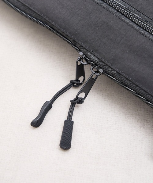 MEI（メイ）の「ST: MEI メイ　BOTTOM LINE SHOULDER ボディバッグ ウエストポーチ ボトムラインショルダー（ボディバッグ/ウエストポーチ・レディース・ブラック/ベージュ/ライトグレー・FREE）」の13枚目の写真