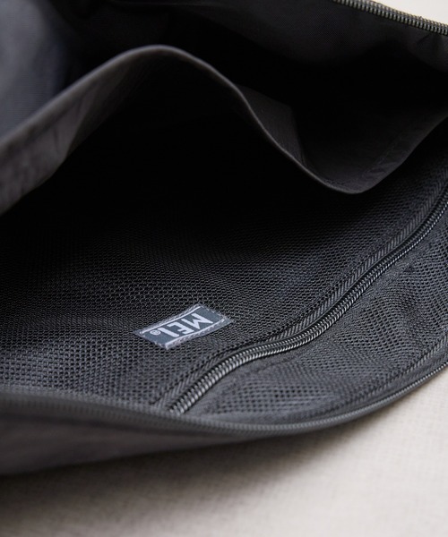 MEI（メイ）の「ST: MEI メイ　BOTTOM LINE SHOULDER ボディバッグ ウエストポーチ ボトムラインショルダー（ボディバッグ/ウエストポーチ・レディース・ブラック/ベージュ/ライトグレー・FREE）」の16枚目の写真