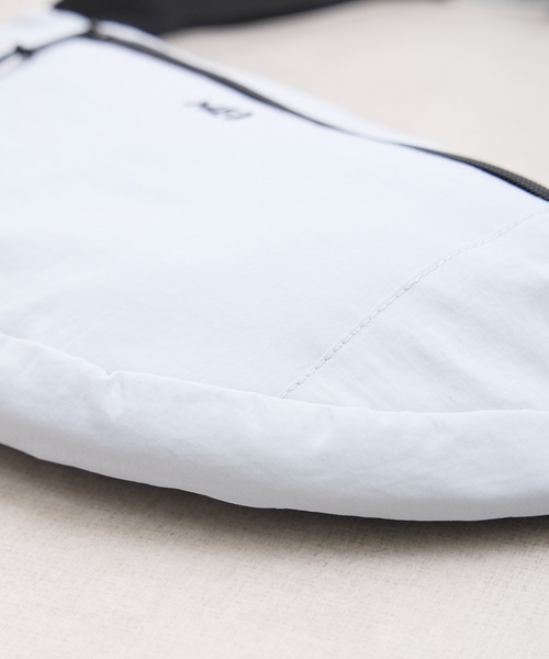 MEI（メイ）の「ST: MEI メイ　BOTTOM LINE SHOULDER ボディバッグ ウエストポーチ ボトムラインショルダー（ボディバッグ/ウエストポーチ・レディース・ブラック/ベージュ/ライトグレー・FREE）」の18枚目の写真