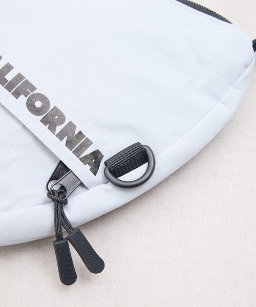 MEI（メイ）の「ST: MEI メイ　BOTTOM LINE SHOULDER ボディバッグ ウエストポーチ ボトムラインショルダー（ボディバッグ/ウエストポーチ・レディース・ブラック/ベージュ/ライトグレー・FREE）」の19枚目の写真