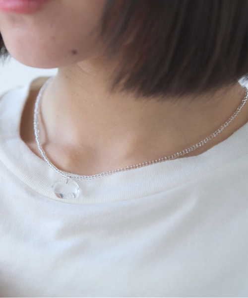 bulle de savon(ビュルデサボン)の「△mokumoku necklace(ネックレス・レディース・クリア/レッド・FREE)」の6枚目の写真
