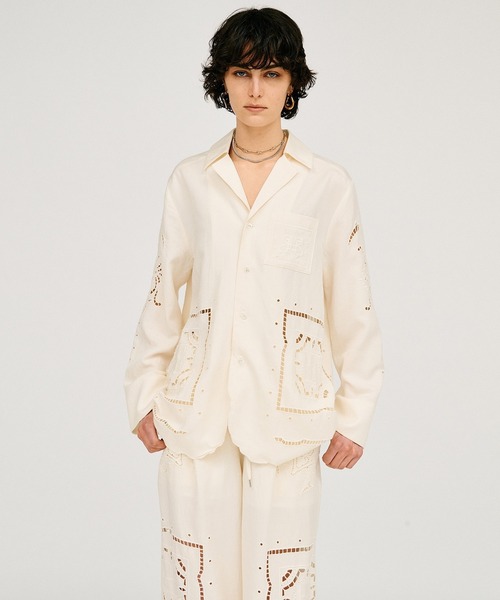 PRANK PROJECT(プランクプロジェクト)の「【2026Summer Pre-Order】オープンカラーエンブロイダリーシャツ / Open-Collar Embroidered Shirt(シャツ/ブラウス・レディース・ホワイト/ブラック・FREE)」の2枚目の写真