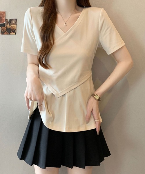 2ly2(トゥーリートゥー)の「レイヤード風アシンメトリーTシャツ(Tシャツ/カットソー・レディース・イエロー/ブラック/ベージュ/ダークグレー・FREE)」の19枚目の写真