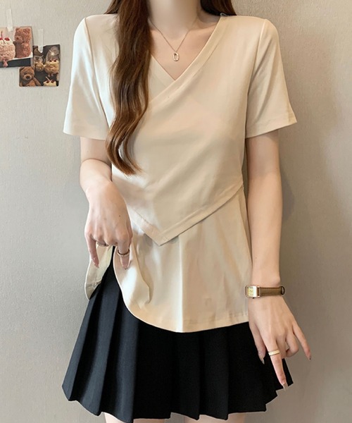 2ly2(トゥーリートゥー)の「レイヤード風アシンメトリーTシャツ(Tシャツ/カットソー・レディース・イエロー/ブラック/ベージュ/ダークグレー・FREE)」の18枚目の写真