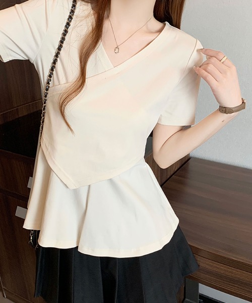 2ly2(トゥーリートゥー)の「レイヤード風アシンメトリーTシャツ(Tシャツ/カットソー・レディース・イエロー/ブラック/ベージュ/ダークグレー・FREE)」の14枚目の写真