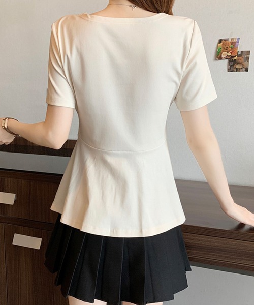2ly2(トゥーリートゥー)の「レイヤード風アシンメトリーTシャツ(Tシャツ/カットソー・レディース・イエロー/ブラック/ベージュ/ダークグレー・FREE)」の13枚目の写真