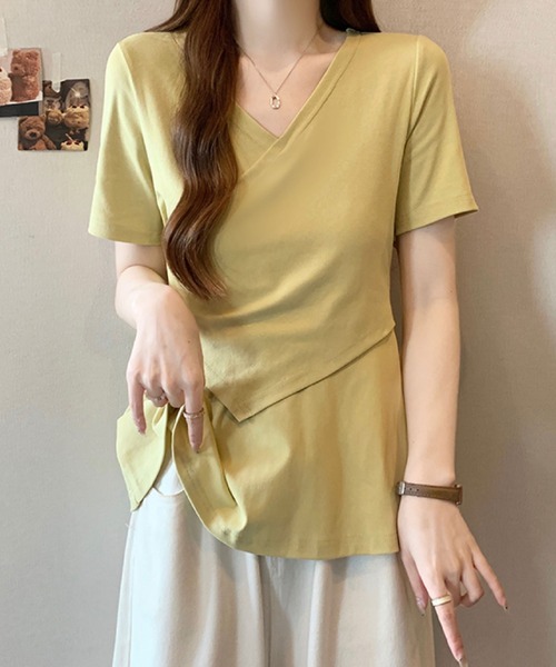 2ly2(トゥーリートゥー)の「レイヤード風アシンメトリーTシャツ(Tシャツ/カットソー・レディース・イエロー/ブラック/ベージュ/ダークグレー・FREE)」の8枚目の写真