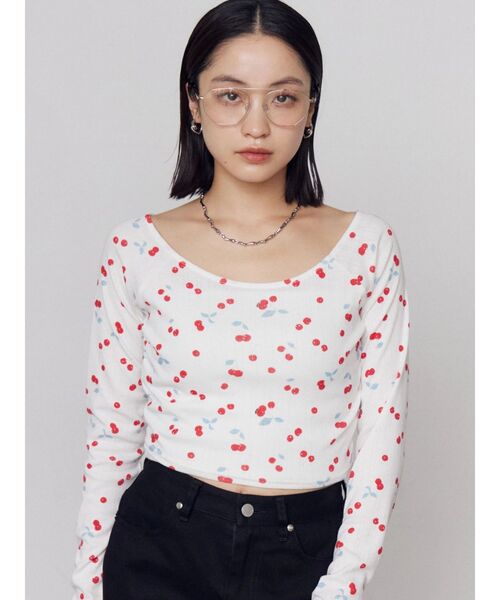 EMODA（エモダ）の「アイレットレイヤードキャミソールクロップドロンT（Tシャツ/カットソー・レディース・ホワイト/グレー/ブラック・FREE）」の16枚目の写真