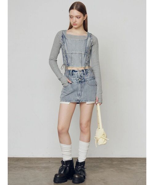 EMODA(エモダ)の「アイレットレイヤードキャミソールクロップドロンT(Tシャツ/カットソー・レディース・ホワイト/グレー/ブラック・FREE)」の21枚目の写真