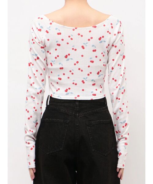 EMODA（エモダ）の「アイレットレイヤードキャミソールクロップドロンT（Tシャツ/カットソー・レディース・ホワイト/グレー/ブラック・FREE）」の4枚目の写真