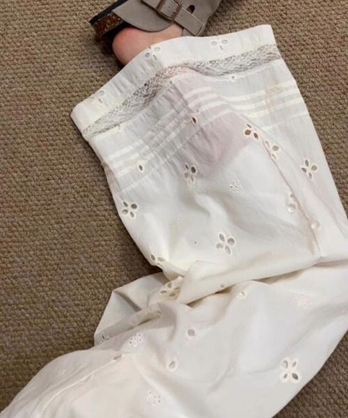 by LEGNA(バイレグナ)の「レース切替パンチングロングパンツ(その他パンツ・レディース・ホワイト・S-Long/M-Long/L-Long/S-Regular/M-Regular/L-Regular)」の13枚目の写真