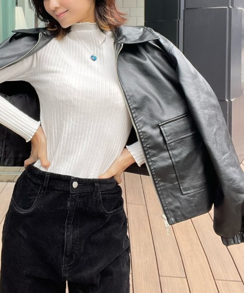 Human 2nd Occasion(ヒューマンセカンドオケージョン)の「フェイクレザー スリーブコンシャス ブルゾン / ボリューム袖(ライダースジャケット・レディース・ブラック・FREE)」の9枚目の写真