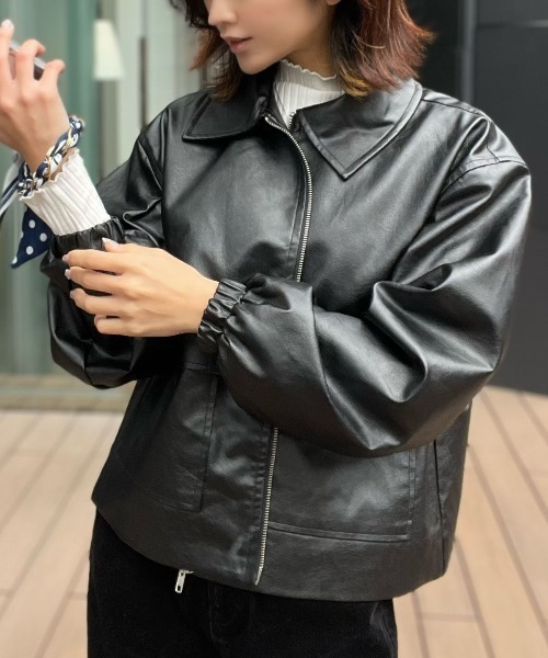 Human 2nd Occasion(ヒューマンセカンドオケージョン)の「フェイクレザー スリーブコンシャス ブルゾン / ボリューム袖(ライダースジャケット・レディース・ブラック・FREE)」の6枚目の写真