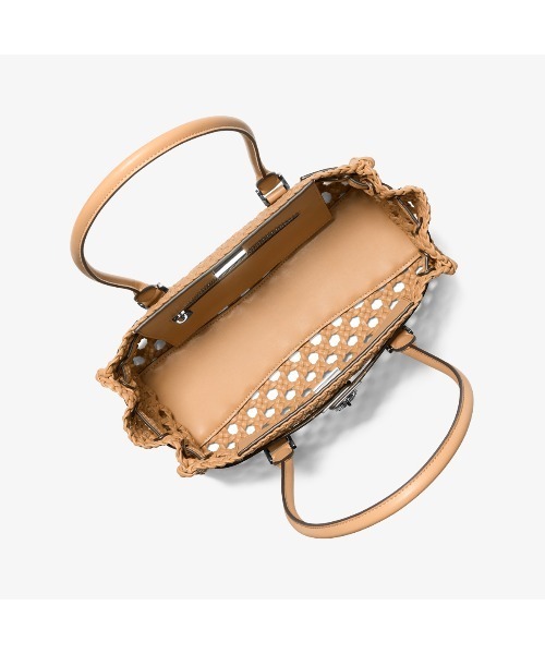 MICHAEL KORS（マイケルコース）の「HAMILTON MODERNE ハンドウーヴン サッチェル スモール（ショルダーバッグ・レディース・ベージュ系・FREE）」の3枚目の写真