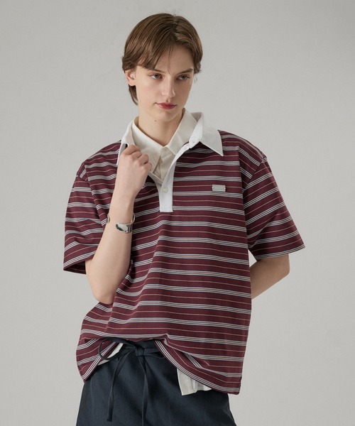 ONCILY(オンシェリー)の「MULTI BORDER POLO TEE WITH HEART BUTTON / マルチボーダーポロTシャツ(ハートボタン)(ポロシャツ・メンズ・ボルドー/ブラック/チャコールグレー・SMALL/MEDIUM/LARGE)」の3枚目の写真