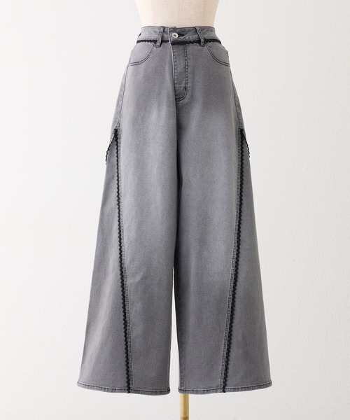 one after another NICE CLAUP(ワンアフターアナザーナイスクラップ)の「【SMサイズ展開あり】レース付きワイドデニムパンツ(デニムパンツ・レディース・ピンク/グレー/サックスブルー・MEDIUM/SMALL)」の6枚目の写真