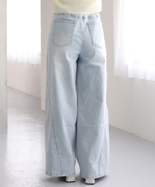 one after another NICE CLAUP(ワンアフターアナザーナイスクラップ)の「【SMサイズ展開あり】レース付きワイドデニムパンツ(デニムパンツ・レディース・ピンク/グレー/サックスブルー・MEDIUM/SMALL)」の16枚目の写真
