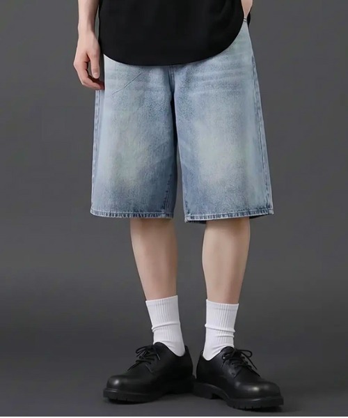 revertical(リバーティカル)の「ヴィンテージウォッシュ デニムショートパンツ/ケミカル加工 ハーフパンツ(デニムパンツ・メンズ・ブルー/サックスブルー/ブラック・X-LARGE/LARGE/MEDIUM)」の2枚目の写真