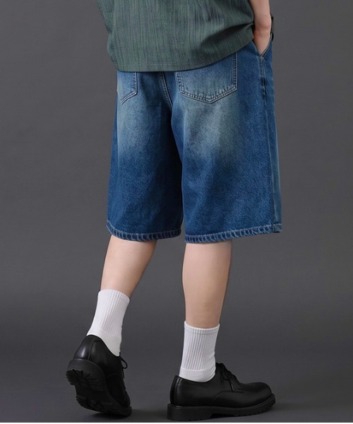 revertical(リバーティカル)の「ヴィンテージウォッシュ デニムショートパンツ/ケミカル加工 ハーフパンツ(デニムパンツ・メンズ・ブルー/サックスブルー/ブラック・X-LARGE/LARGE/MEDIUM)」の18枚目の写真