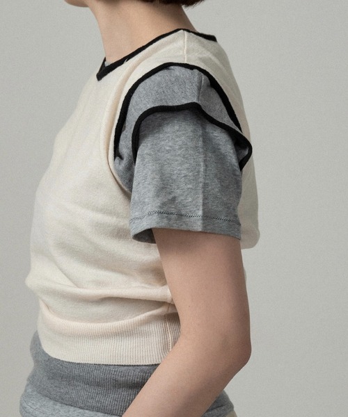lawgy（ラウジー）の「piping knit sleeveless top / パイピングニットスリーブレストップ（その他トップス・レディース・アイボリー/グレー・FREE）」の11枚目の写真