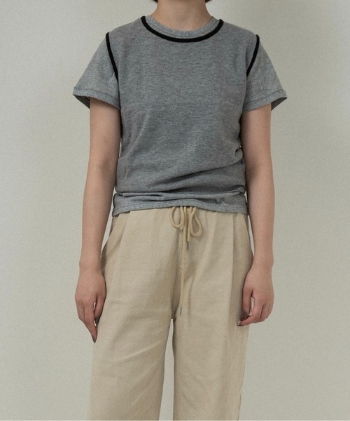 lawgy（ラウジー）の「piping knit sleeveless top / パイピングニットスリーブレストップ（その他トップス・レディース・アイボリー/グレー・FREE）」の5枚目の写真