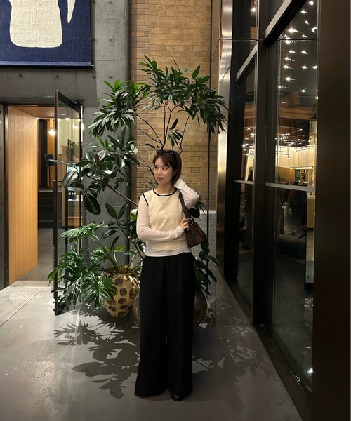 lawgy（ラウジー）の「piping knit sleeveless top / パイピングニットスリーブレストップ（その他トップス・レディース・アイボリー/グレー・FREE）」の17枚目の写真