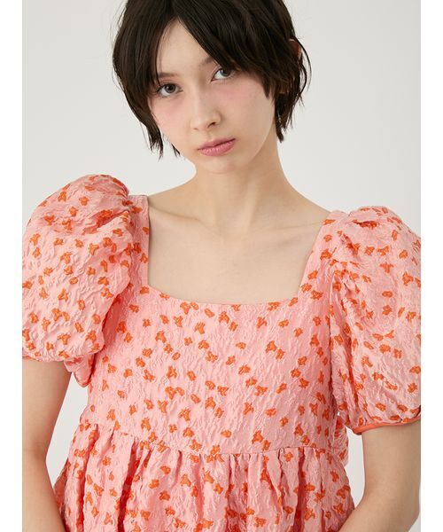LILY BROWN(リリーブラウン)の「ジャガードボリュームバックリボンミニワンピース(ワンピース・レディース・ホワイト/オレンジ/ブラック・F)」の15枚目の写真