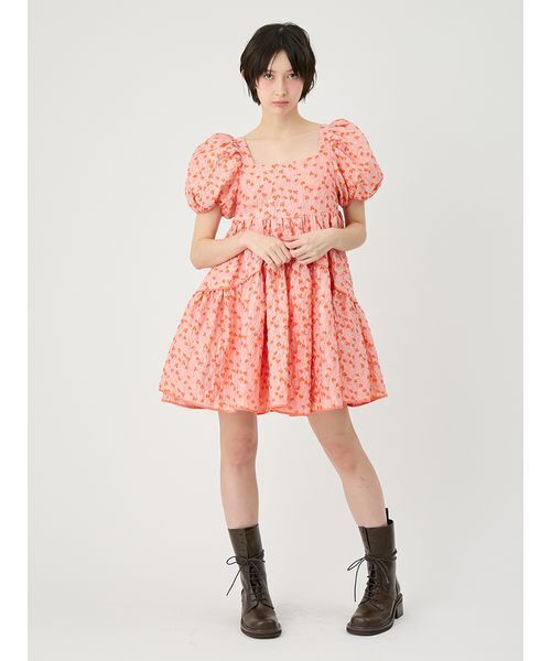 LILY BROWN(リリーブラウン)の「ジャガードボリュームバックリボンミニワンピース(ワンピース・レディース・ホワイト/オレンジ/ブラック・F)」の20枚目の写真