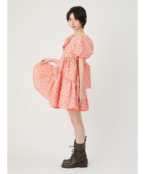LILY BROWN(リリーブラウン)の「ジャガードボリュームバックリボンミニワンピース(ワンピース・レディース・ホワイト/オレンジ/ブラック・F)」の22枚目の写真