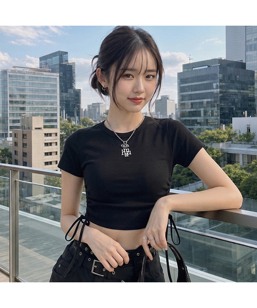 muahmuah（ムーアムーア）の「ストリングシルケットロゴ半袖Tシャツ [2カラー]（Tシャツ/カットソー・レディース・ブラック/ホワイト・FREE）」の2枚目の写真