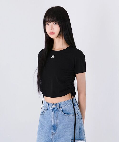 muahmuah（ムーアムーア）の「ストリングシルケットロゴ半袖Tシャツ [2カラー]（Tシャツ/カットソー・レディース・ブラック/ホワイト・FREE）」の3枚目の写真