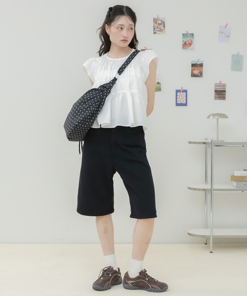 HEILIS(ヘイリス)の「ストリングクロスバッグ / ショルダーバッグ クロスバッグ ワンショルダーバッグ 斜め掛けバッグ 肩掛けバッグ ストリングバッグ ギャザーバッグ ナイロンバッグ 軽量バッグ 大容量バッグ ポケット付き ドット柄 チェック柄 カジュアル 春 夏 秋 韓国ファッション 大人カジュアル デイリー お出かけ(ショルダーバッグ・レディース・ネイビー/ブラック/アイボリー・FREE)」の4枚目の写真