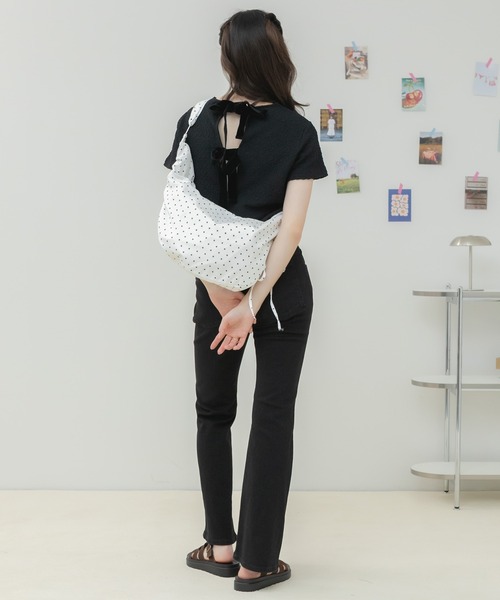 HEILIS(ヘイリス)の「ストリングクロスバッグ / ショルダーバッグ クロスバッグ ワンショルダーバッグ 斜め掛けバッグ 肩掛けバッグ ストリングバッグ ギャザーバッグ ナイロンバッグ 軽量バッグ 大容量バッグ ポケット付き ドット柄 チェック柄 カジュアル 春 夏 秋 韓国ファッション 大人カジュアル デイリー お出かけ(ショルダーバッグ・レディース・ネイビー/ブラック/アイボリー・FREE)」の20枚目の写真