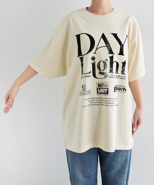 andme（アンドミー）の「ピグメント加工ビッグロゴプリントTシャツ（Tシャツ/カットソー・レディース・チャコールグレー/キナリ/ブラウン・M）」の4枚目の写真