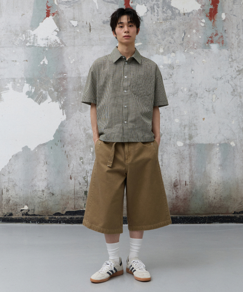 AGOD（エージーオーディー）の「ベルト付きインシジョンコットンバミューダパンツ[ベージュ]（その他パンツ・レディース・その他・MEDIUM/LARGE）」の3枚目の写真