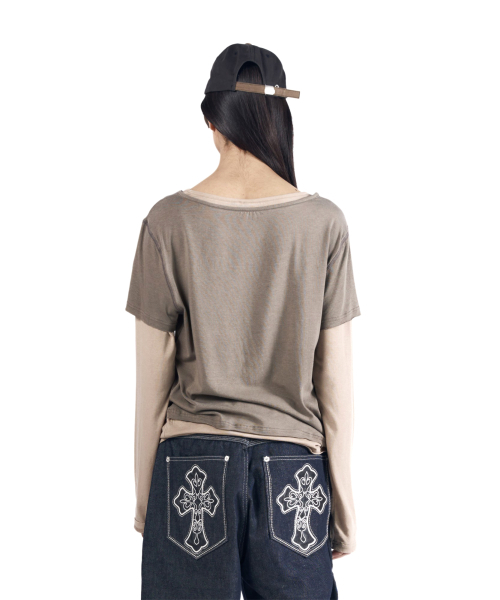 AAKAM(アーカム)の「Contrast Layered Long Sleeve (Khaki)(Tシャツ/カットソー・レディース・その他・1/2)」の5枚目の写真