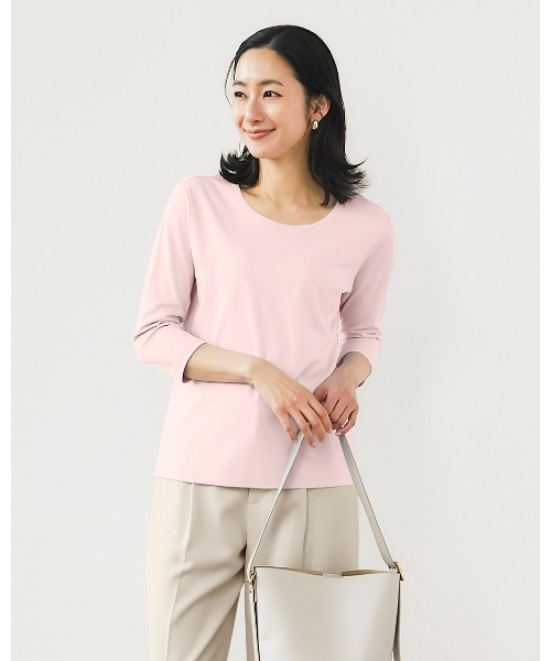 DoCLASSE( ドゥクラッセ)の「ジュエルネックN/7分袖・DoT(Tシャツ/カットソー・レディース・ダークネイビー/ダークブラウン/チャコール/ブラック/ライトグレー/ライトピンク/ホワイト/ブルー・L/M/S/LL/3L)」の8枚目の写真