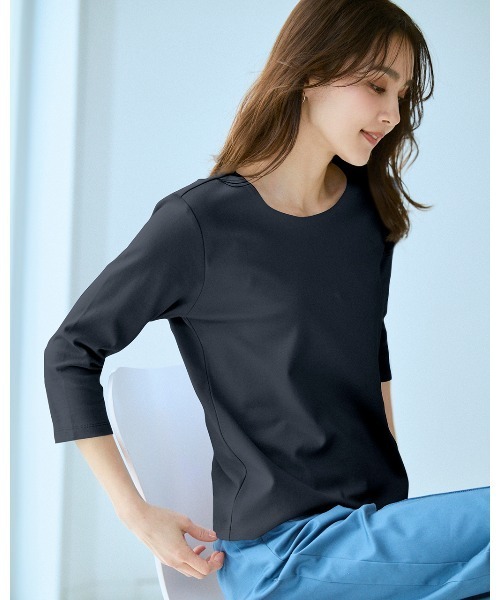 DoCLASSE( ドゥクラッセ)の「ジュエルネックN/7分袖・DoT(Tシャツ/カットソー・レディース・ダークネイビー/ダークブラウン/チャコール/ブラック/ライトグレー/ライトピンク/ホワイト/ブルー・L/M/S/LL/3L)」の7枚目の写真