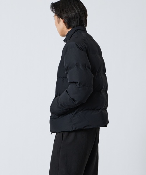 FRED PERRY（フレッドペリー）の「[FRED PERRY/フレッドペリー] ワンポイントロゴ刺繍 ラグランスリーブ パテッドジャケット（ブルゾン・レディース・ブラック/ダークブラウン・M/L）」の5枚目の写真