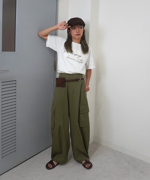 gossara(ゴサラ)の「【シンプルなのに印象的】ロゴビーズ刺繍T(Tシャツ/カットソー・レディース・オフホワイト/ブラウン/スミクロ/杢グレー・FREE)」の9枚目の写真
