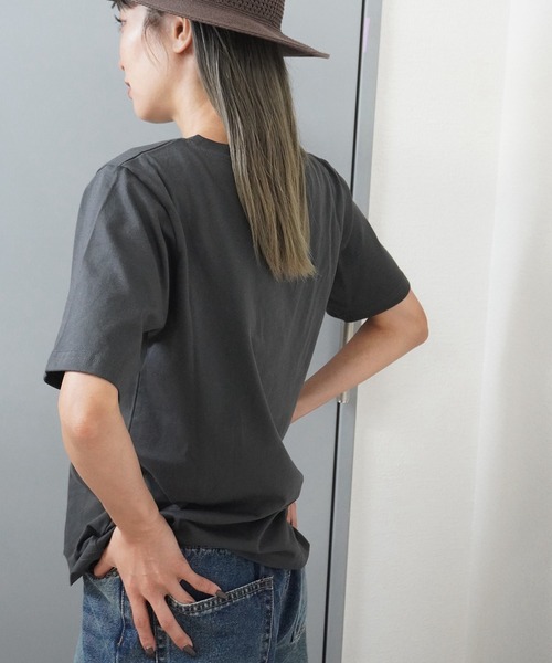 gossara(ゴサラ)の「【シンプルなのに印象的】ロゴビーズ刺繍T(Tシャツ/カットソー・レディース・オフホワイト/ブラウン/スミクロ/杢グレー・FREE)」の12枚目の写真