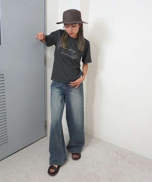 gossara(ゴサラ)の「【シンプルなのに印象的】ロゴビーズ刺繍T(Tシャツ/カットソー・レディース・オフホワイト/ブラウン/スミクロ/杢グレー・FREE)」の14枚目の写真