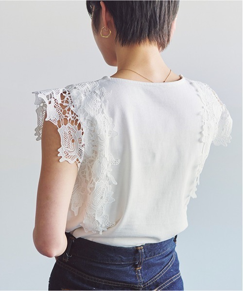 PREFERIR(プレフェリール)の「華やかレース切替 フレンチスリーブ 綿100% Tシャツ(Tシャツ/カットソー・レディース・ベージュ/ブラック/ホワイト・MEDIUM)」の17枚目の写真